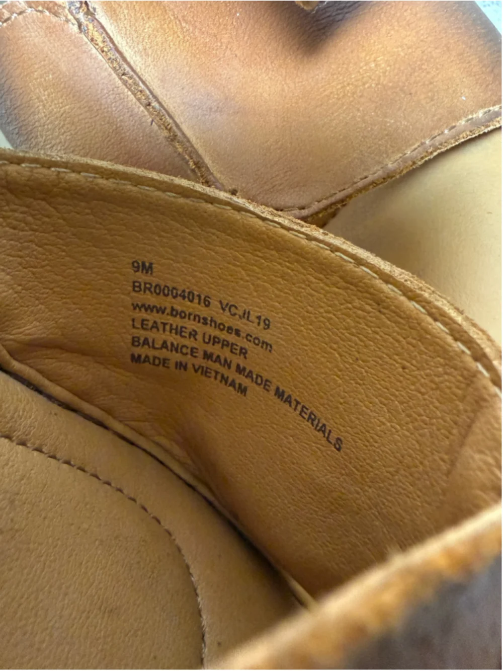 EUC Børn Agnio Tan Wedge sandals tan leather straps cork-covered wedge heel 9